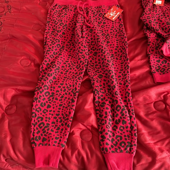 Ruby Red Leopard Hoodie & Jogger - Picture 4 of 5